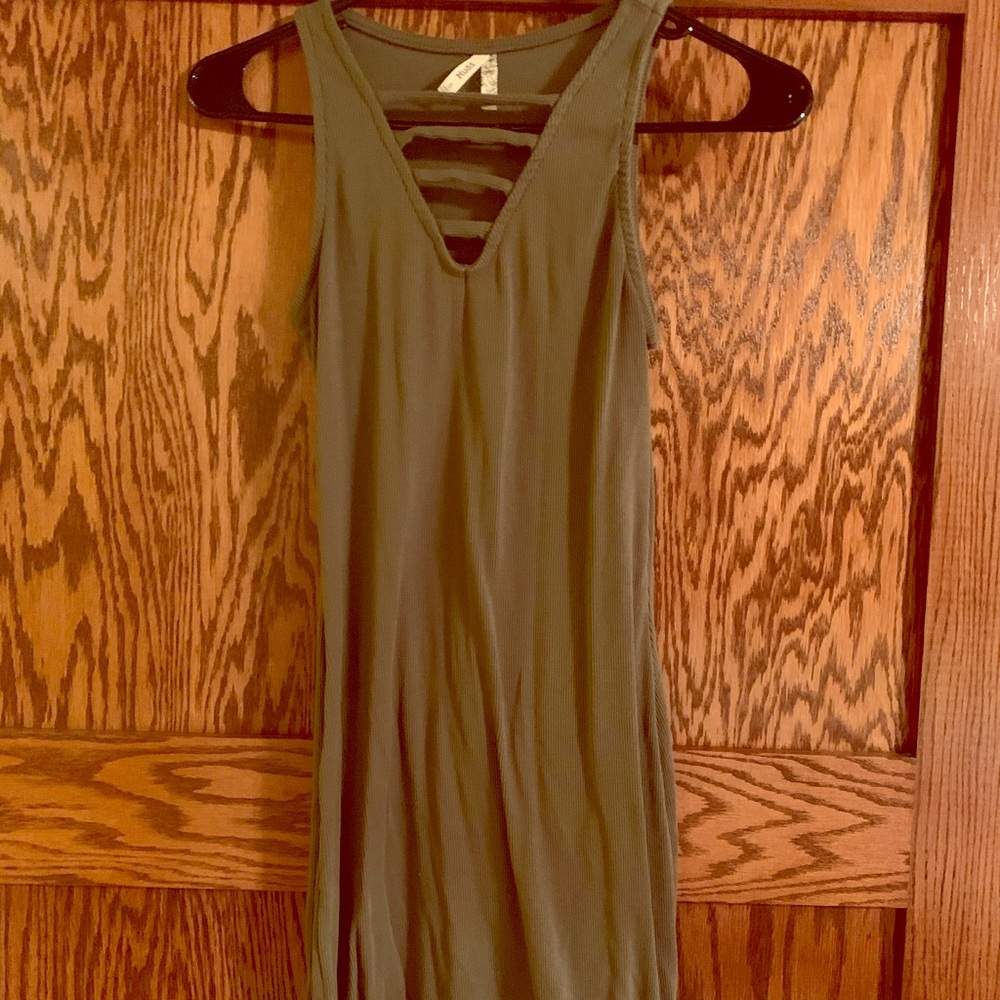 Slim fit dress
